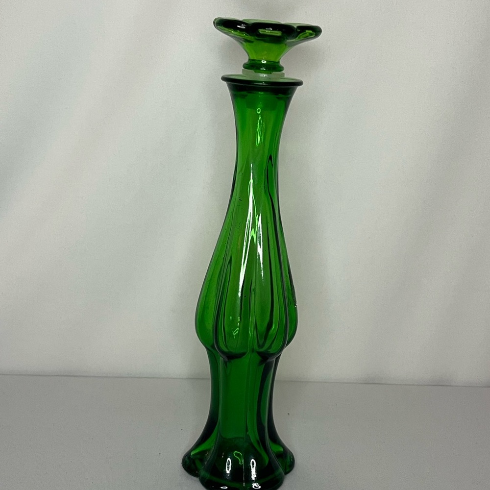 Avon Emerald Green Bud Vase